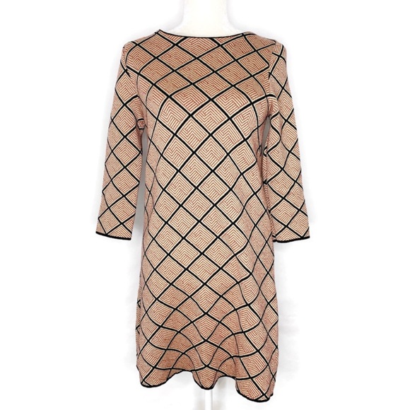 Zara Dresses & Skirts - Zara Knit Geometric 3/4 Sleeves Shift Dress